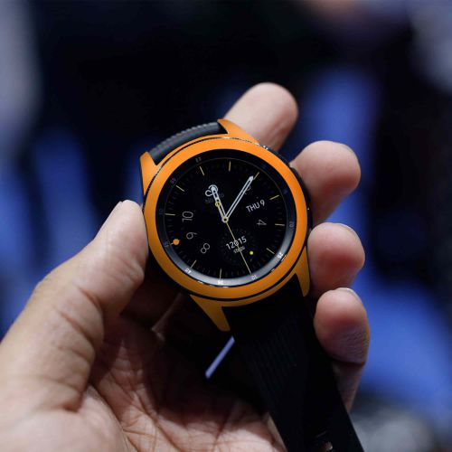 Samsung_Galaxy Watch 42mm_Matte_Orange_4